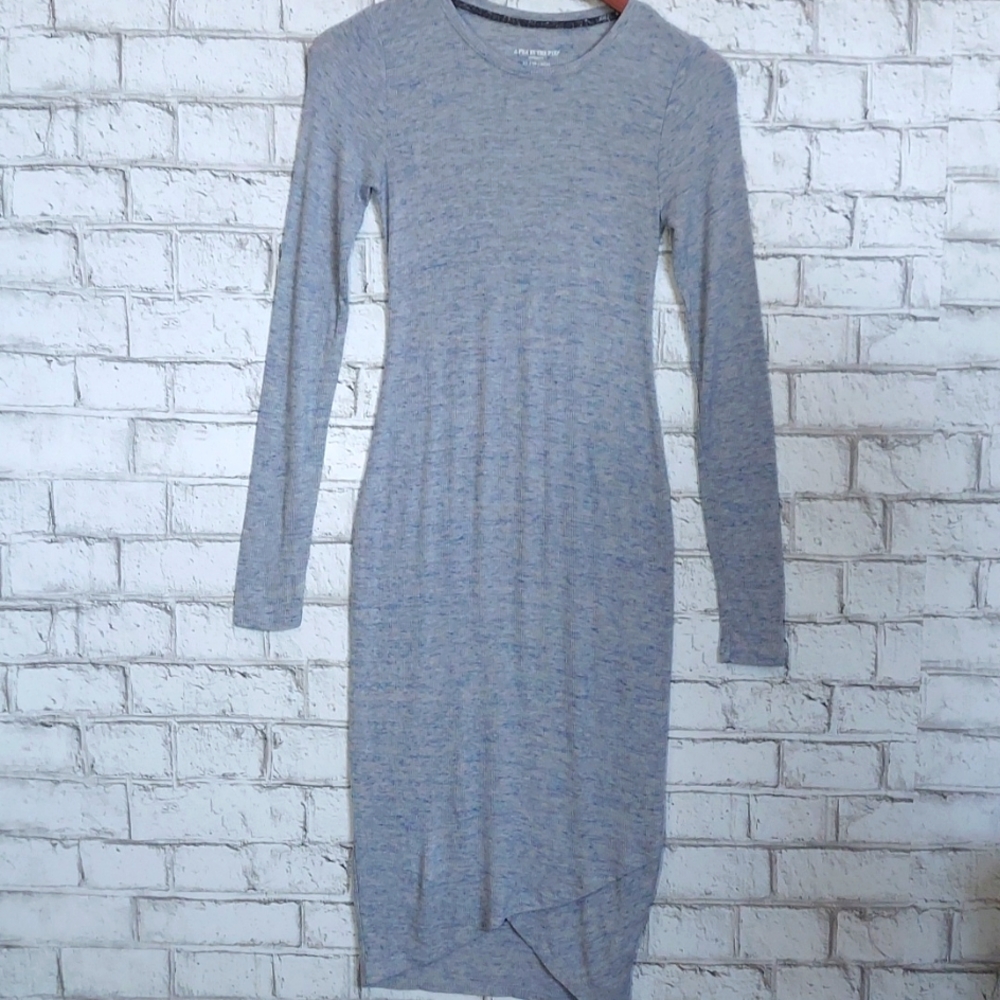 A Pea in the Pod maternity dress